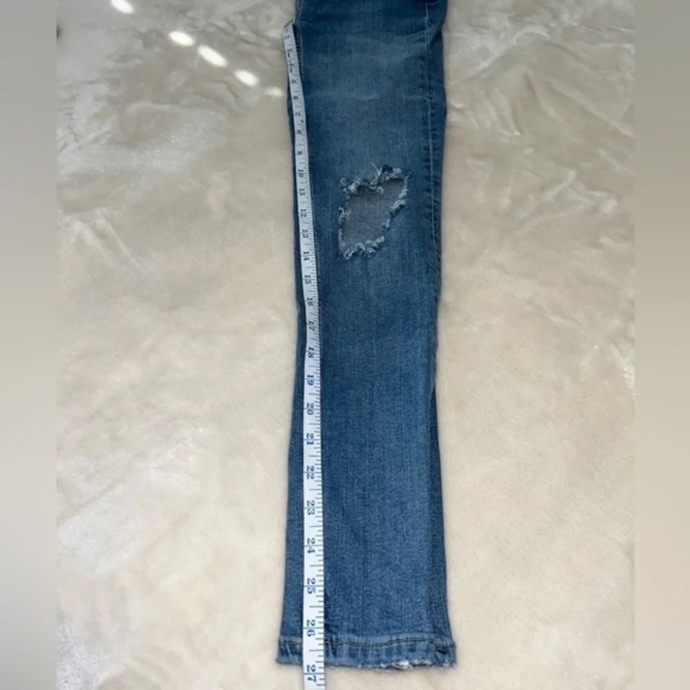 Free People- We The Free- Busted Knee, skinny jeans -‎ sz 25